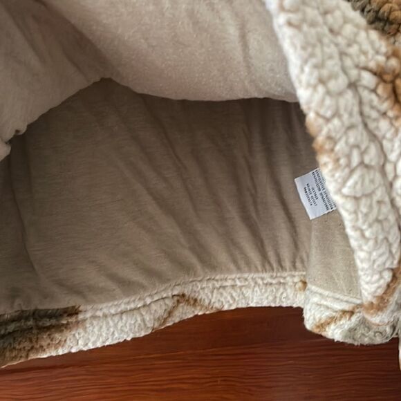 Thread & Supply Southwest Half Zip - Picture 7 of 9